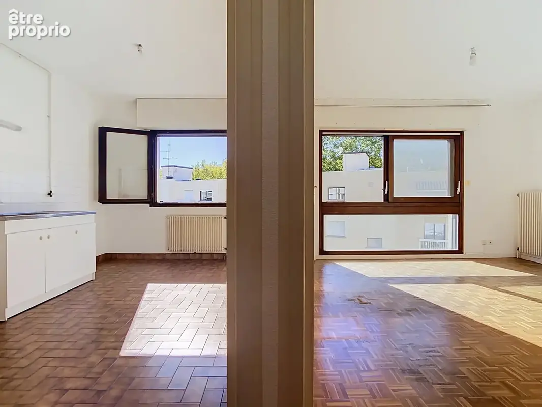 Exclusivité rue Arago - T2 de 53.9m2  au dernier étage avec acsenseur - photo 3