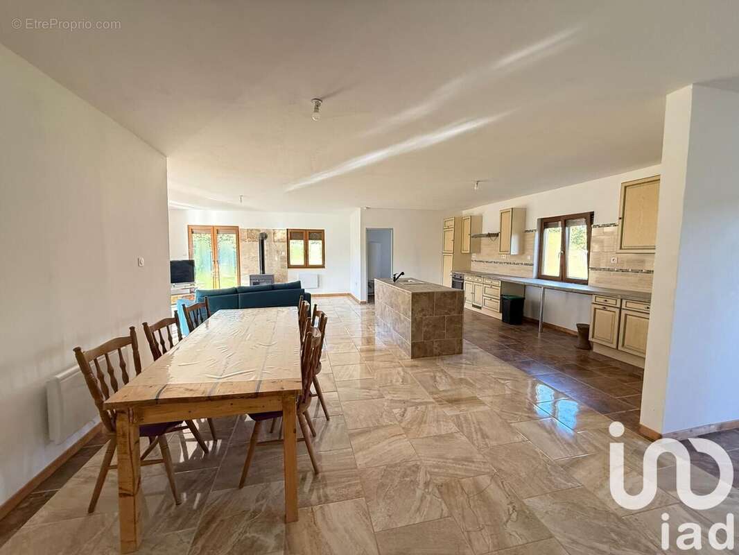 Photo 3 - Maison à LAMOTHE-MONTRAVEL