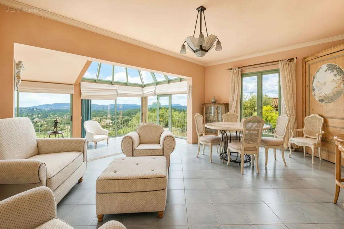 Villa avec piscine, vue sur collines, mer et lac + maison d'amis - photo 6