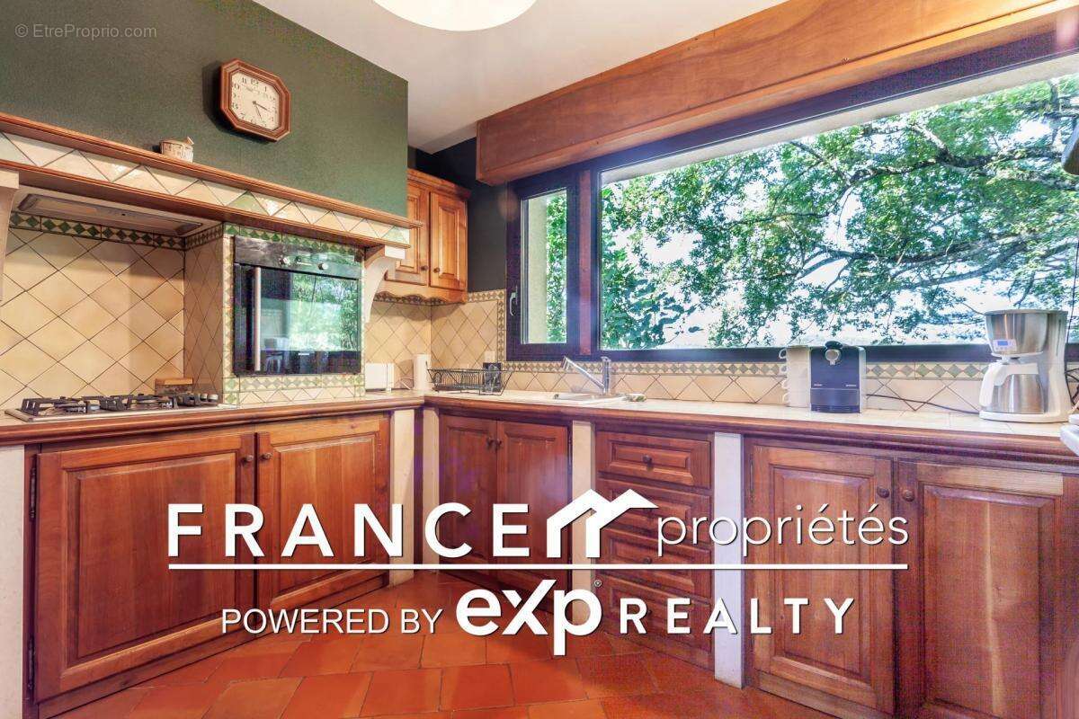 Maison à SALIES-DU-SALAT