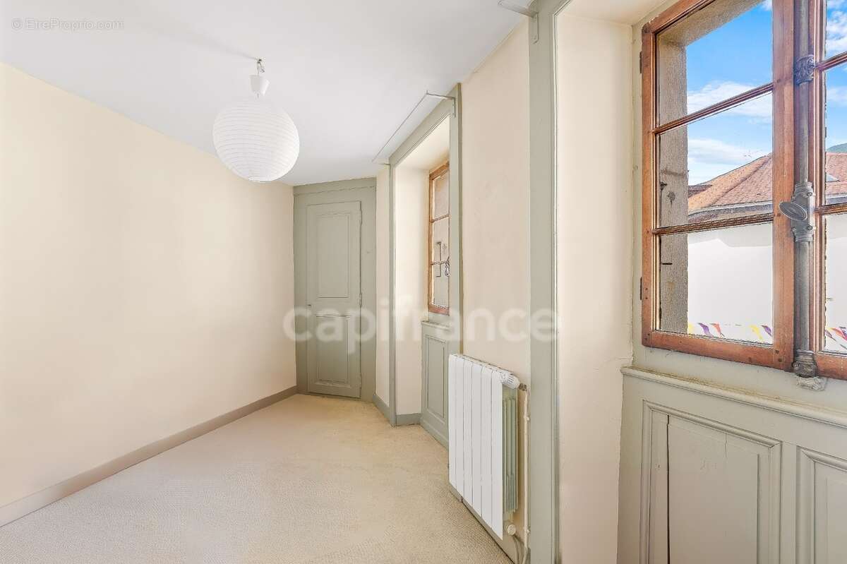 Maison à vendre 10 pièces GEX (01) - photo 27