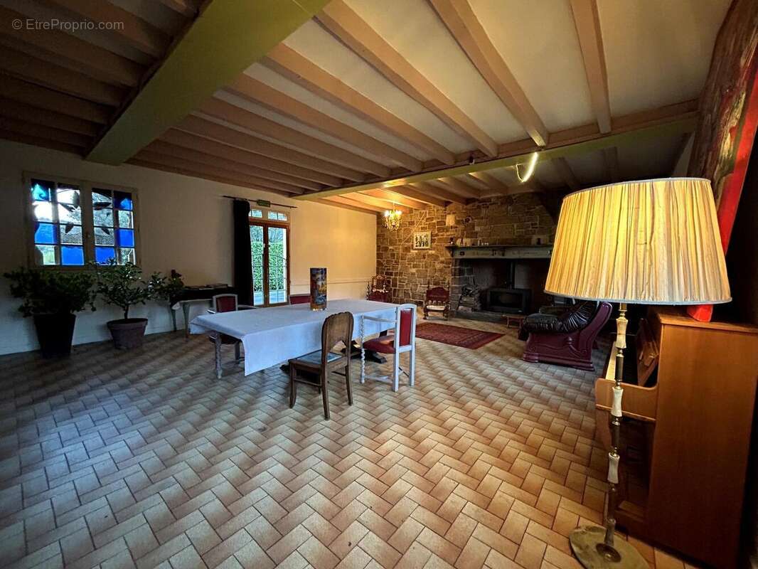 Maison 165 m² à Villac  - photo 2