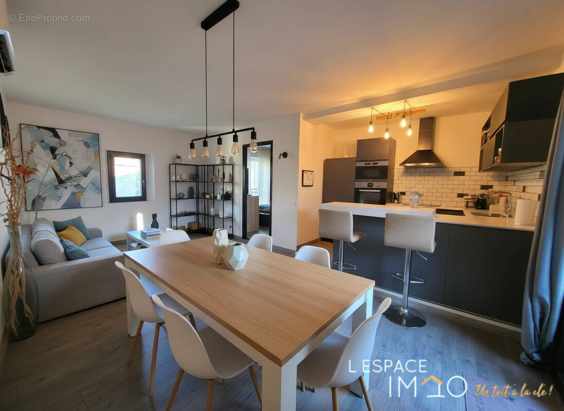 Appartement à MAUBEC