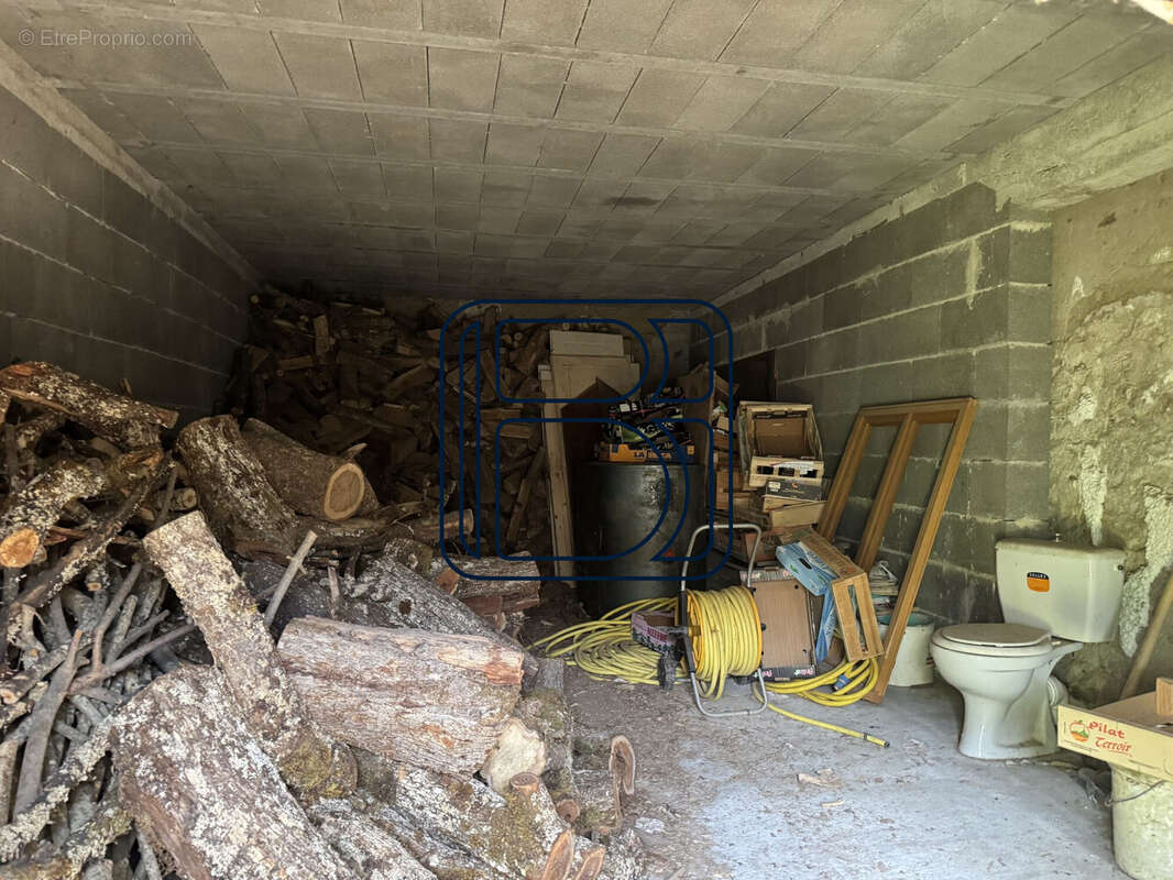 Maison à SAINT-FERREOL-DES-COTES