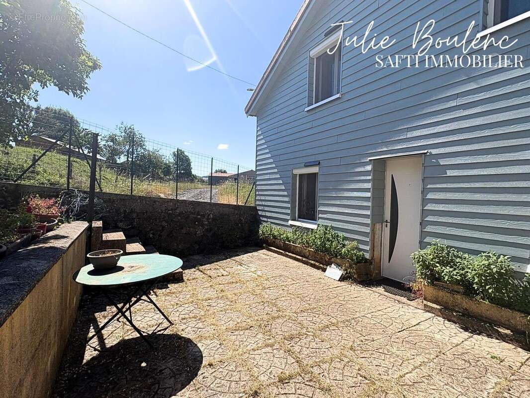 Maison 95 m² à Coucouron  - photo 2