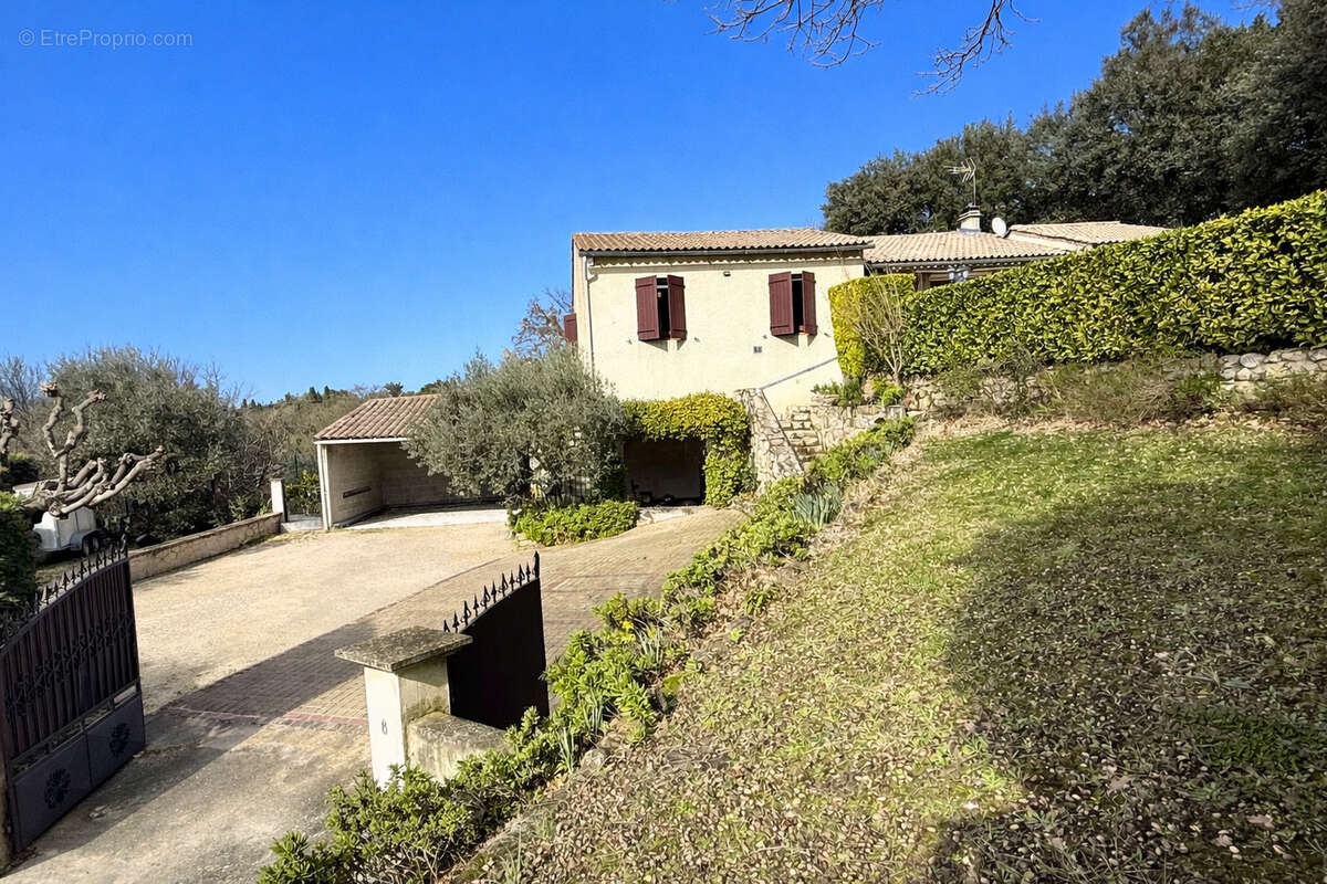 Maison à MONDRAGON