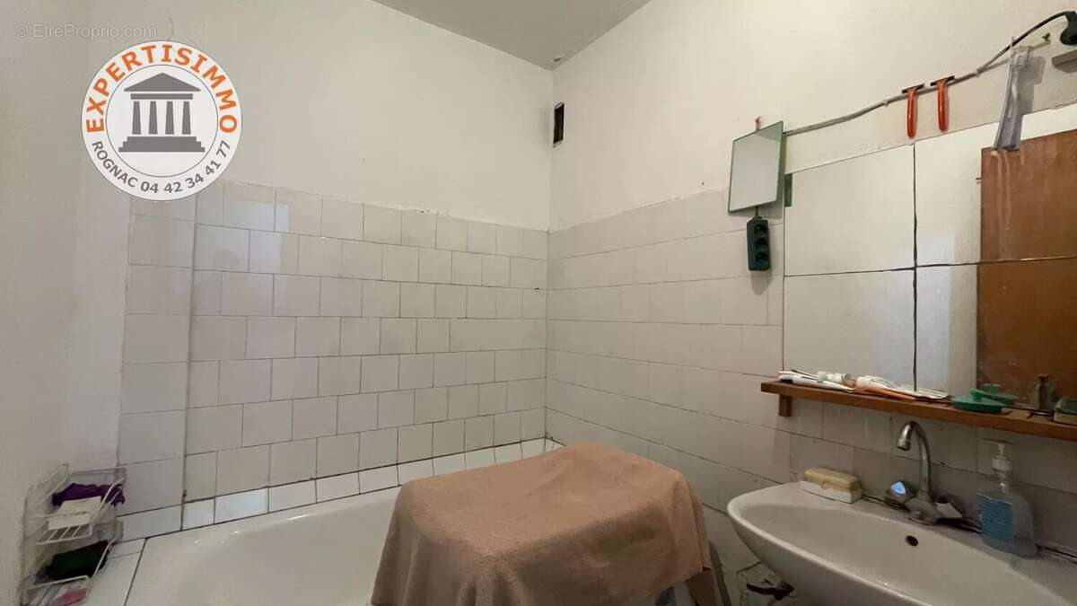 BERRE- Appartement T3 - 60m² - photo 2