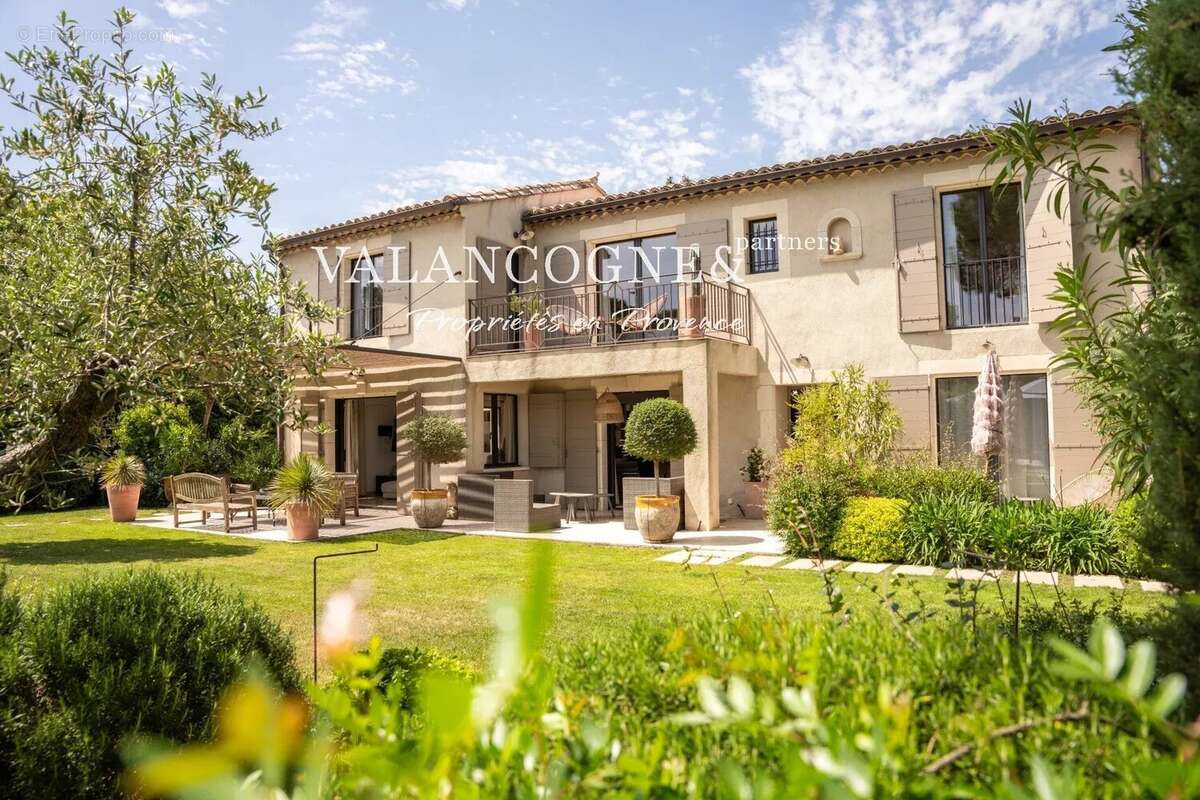 Maison entièrement rénovée - photo 3
