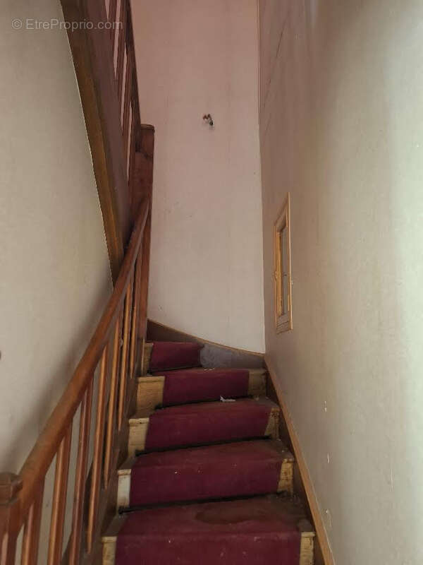 Maison à SAINT-MARTIN-DE-VALAMAS