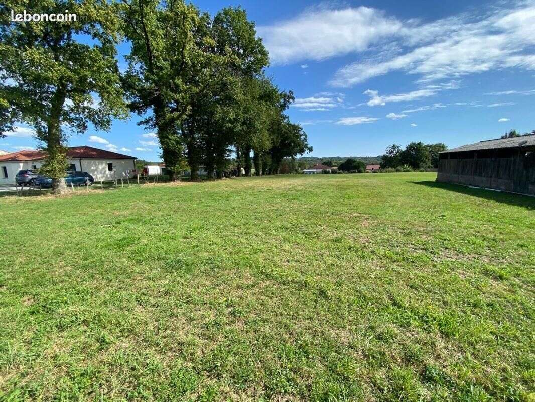Terrain à bâtir de 1129 m² à NIEUL (87) - photo 3