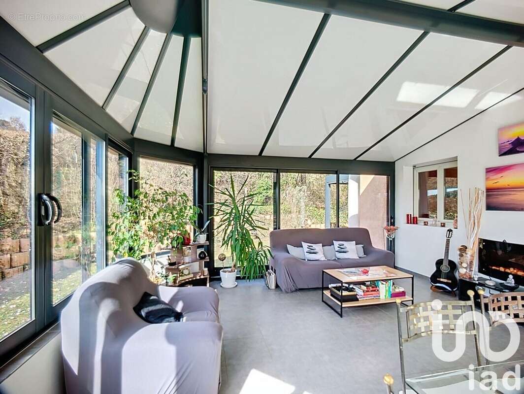 Photo 3 - Maison à SAINT-JUST-CHALEYSSIN