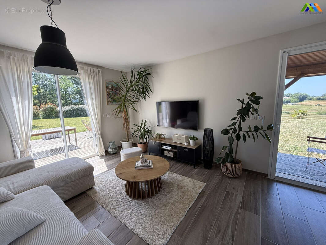 Maison 121 m² à Seissan  - photo 6
