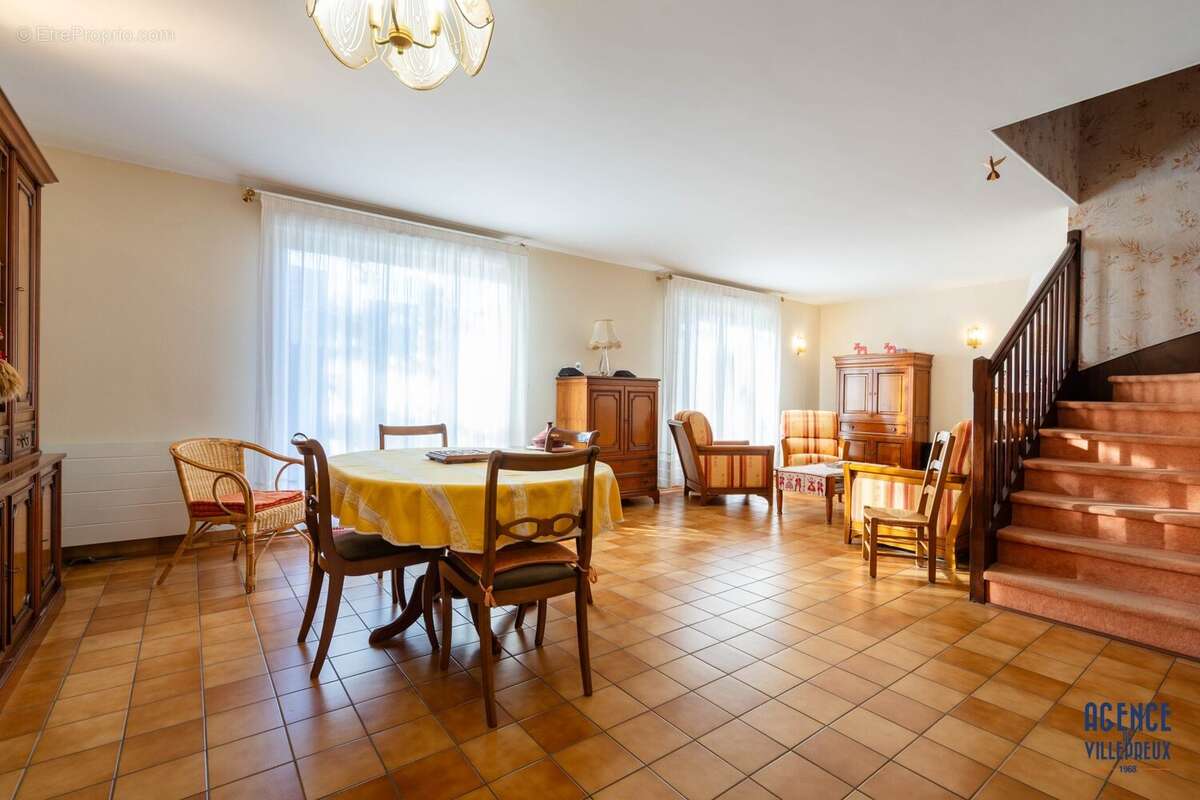 Maison à VILLEPREUX