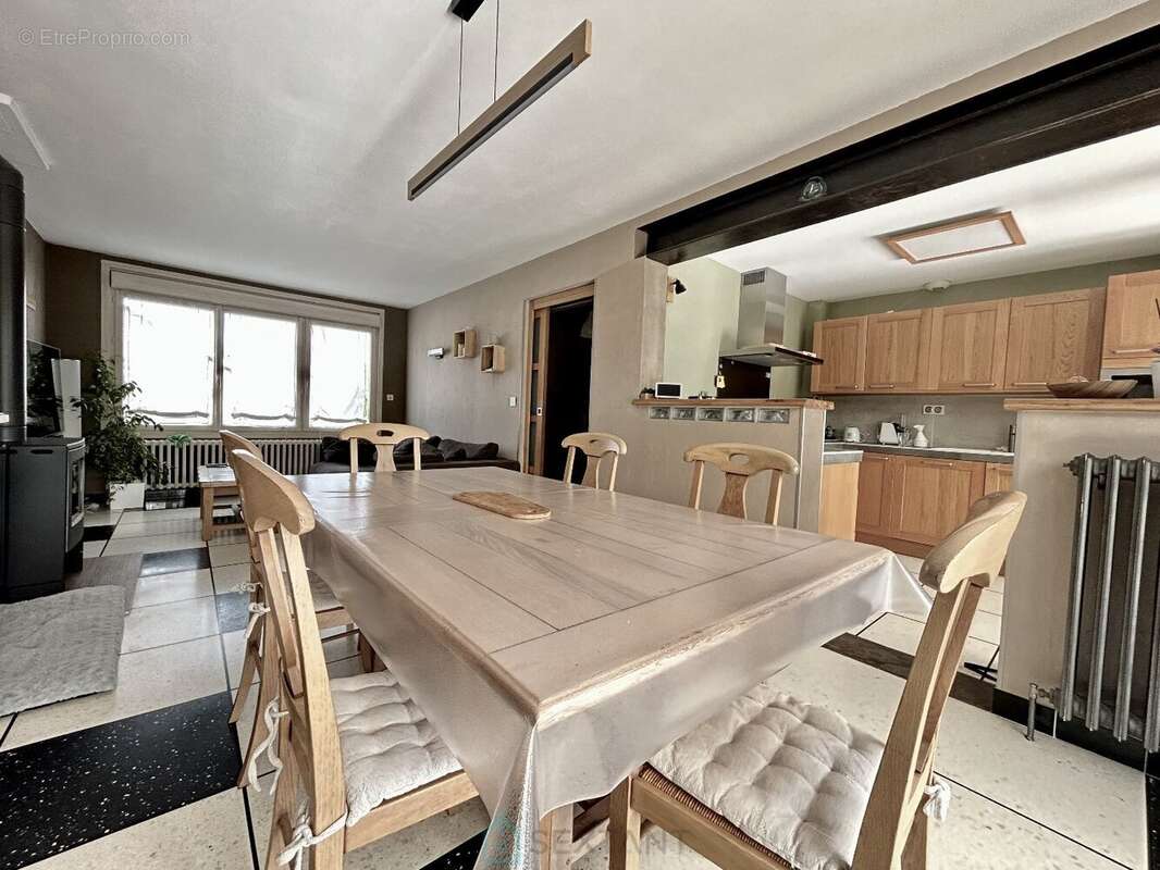 Jolie maison sur secteur prisé avec une chambre en rdc. - photo 6