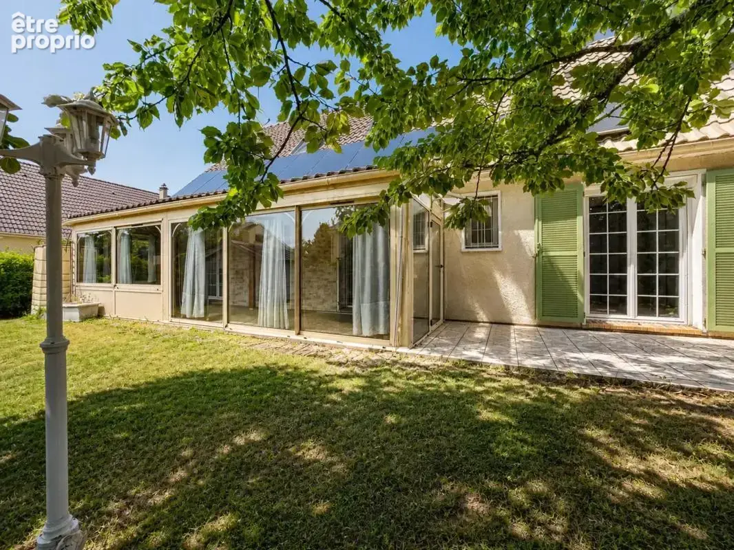 Maison à SERRIS