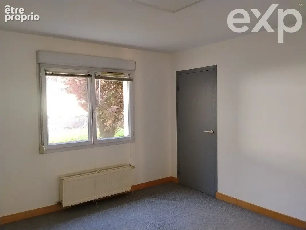 Commerce 93 m² à vendre à Chatenoy-Le-Royal (71880) - photo 5