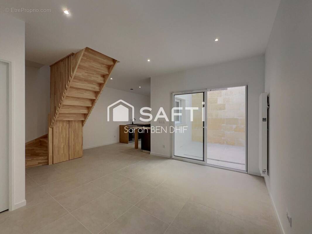 Photo 1 - Maison à VAYRES