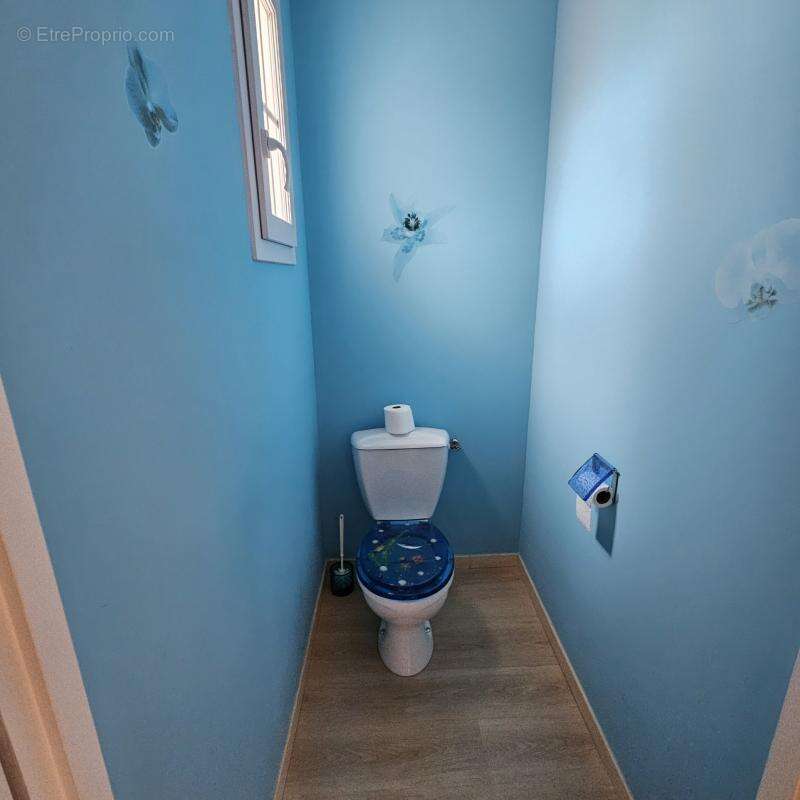 Maison à CHAMPAGNE-LES-MARAIS