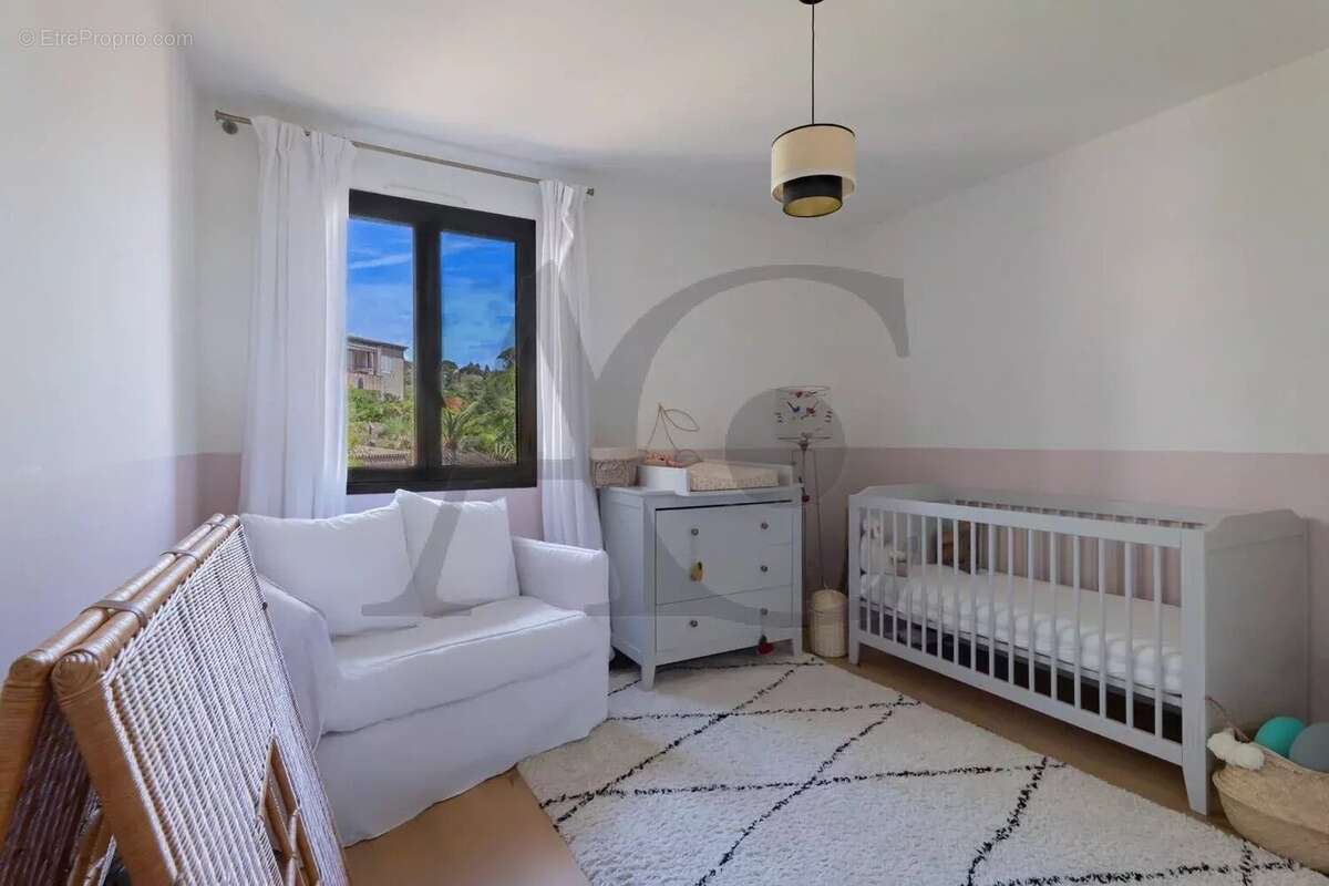 Appartement à VILLENEUVE-LOUBET