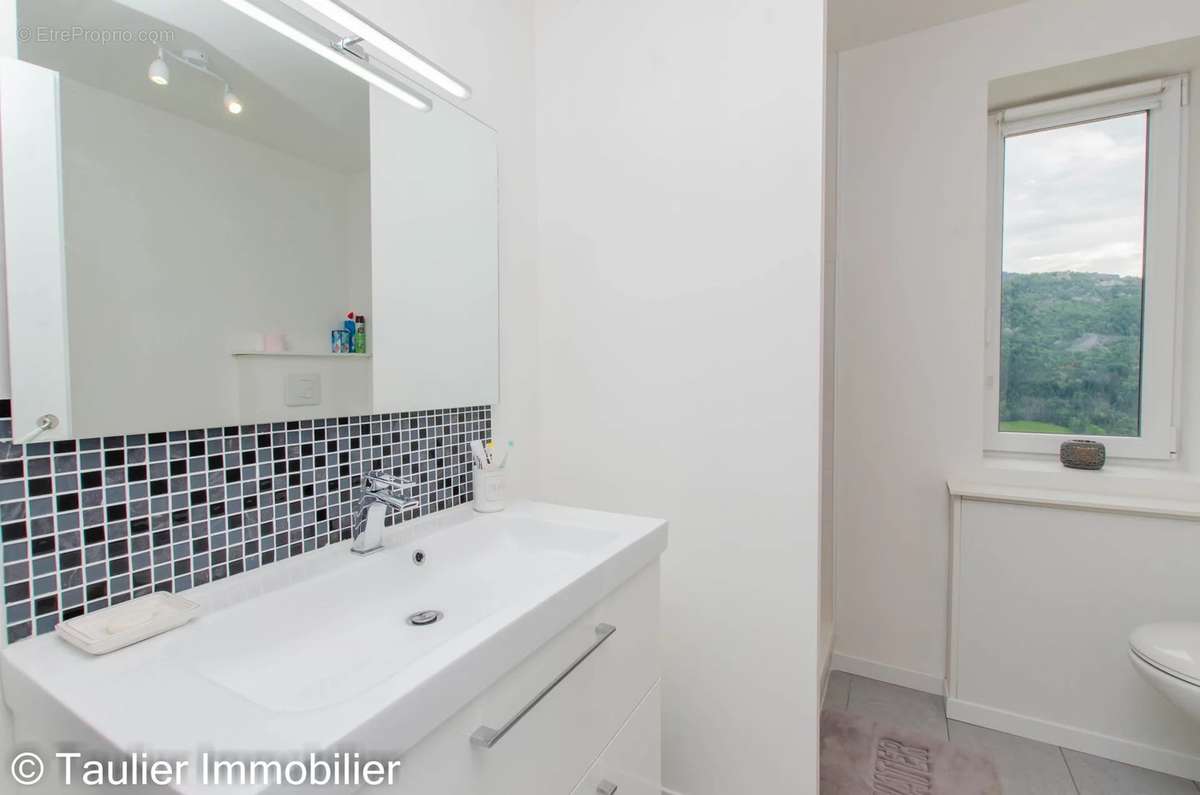 Appartement à RENCUREL