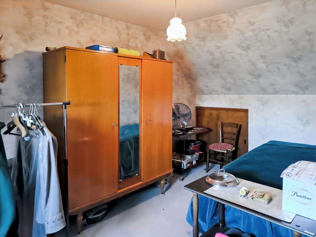 A SAISIR : ancien corps de ferme avec fort potentiel ! - photo 19