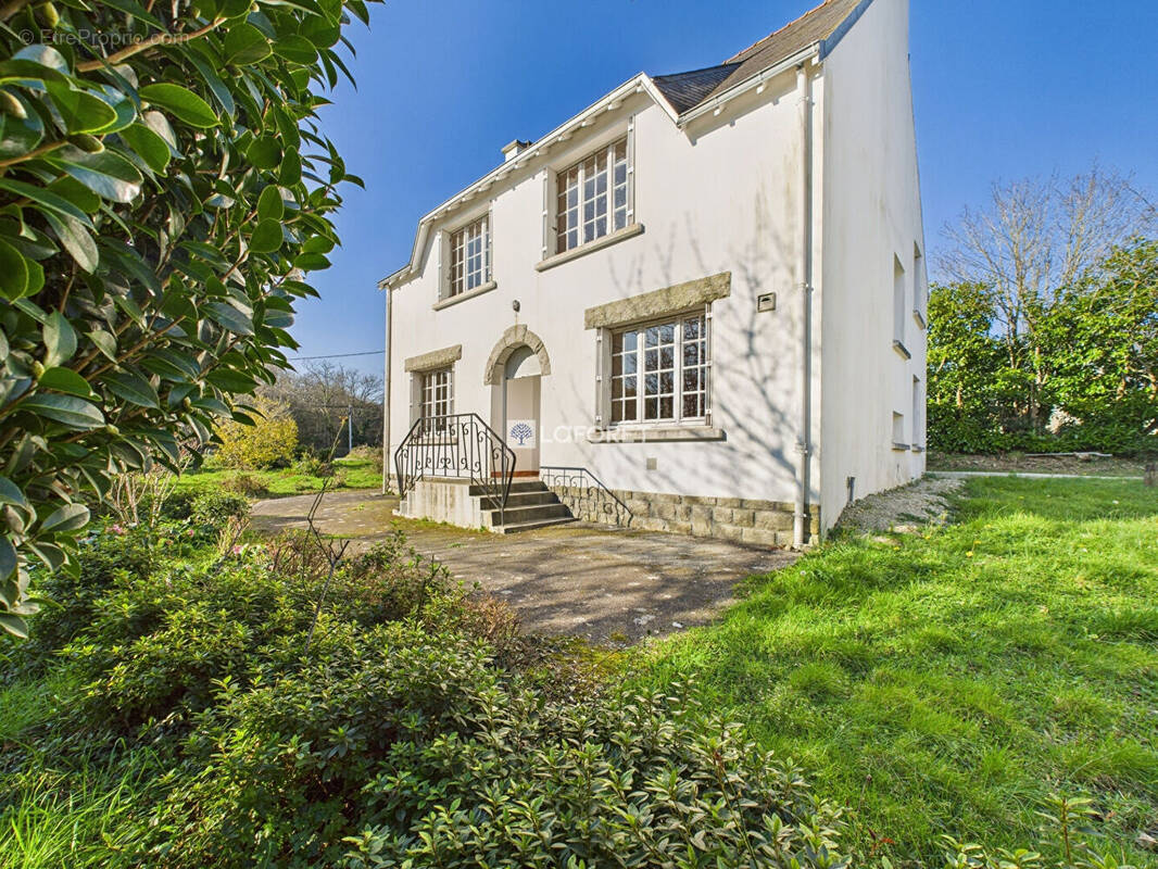 Maison à COMBRIT