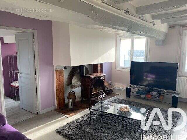 Photo 3 - Maison à NEUVILLE-AUX-BOIS