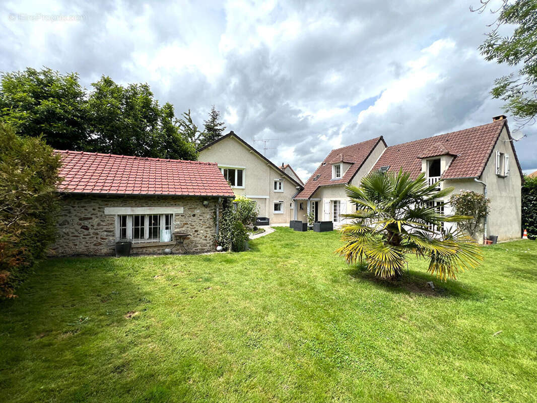 Maison à MONTFORT-L'AMAURY