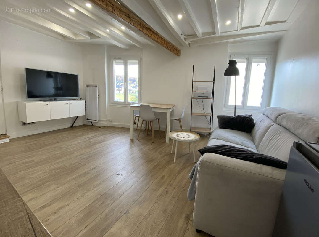 Appartement à LA VILLE-DU-BOIS