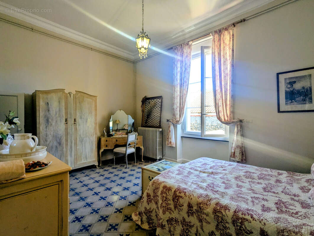 Maison à OUPIA