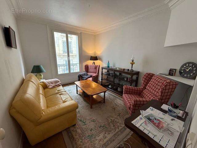 Appartement à PARIS-19E