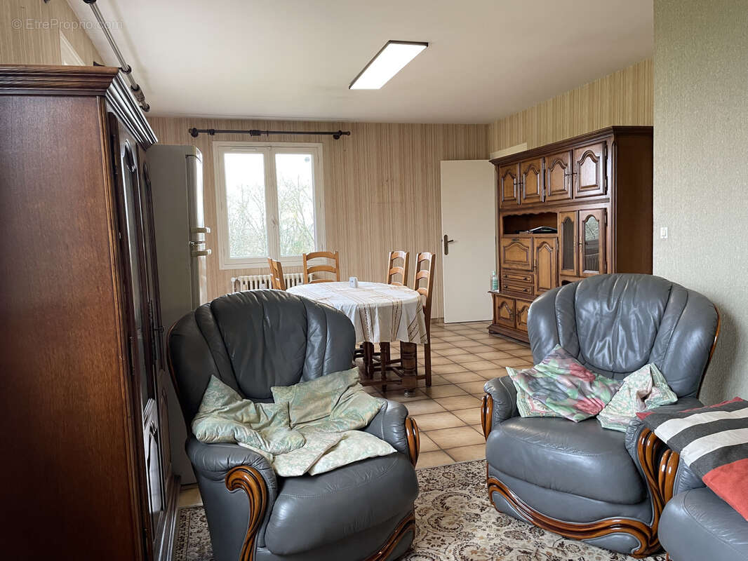 Maison à NEUVY-SUR-LOIRE