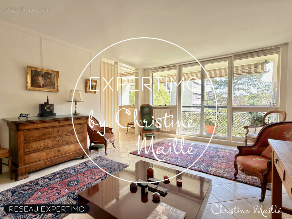 Appartement à VERSAILLES