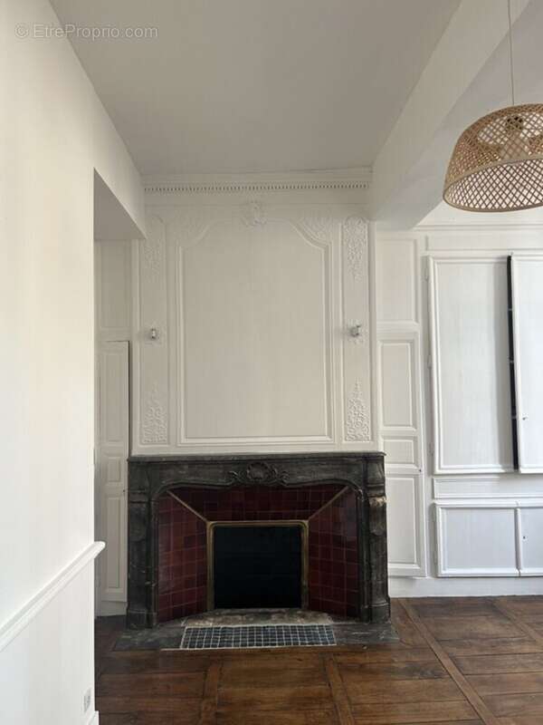 Beau studio refait a neuf de 27m2 en plein centre ville de rennes - photo 3