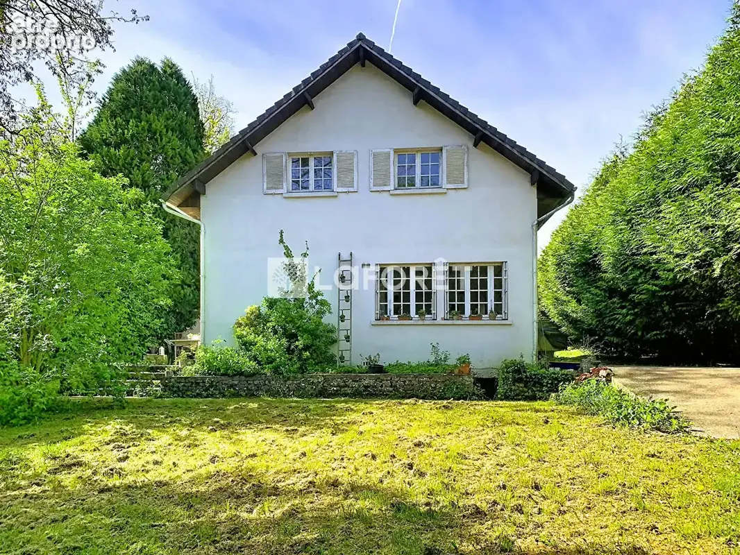 Maison Familiale avec dépendance aménagée de 7 pièce(s) 215 m2 - photo 1