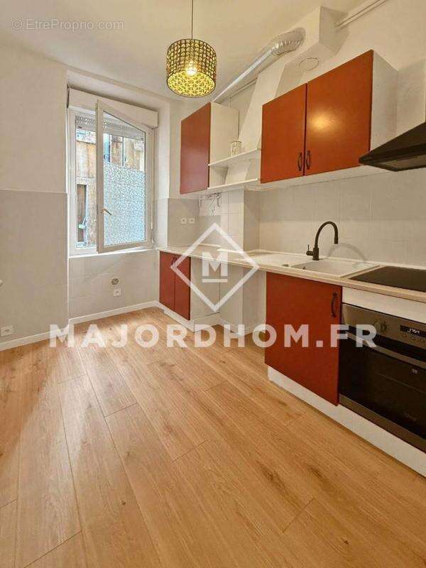 Appartement à MARSEILLE-2E