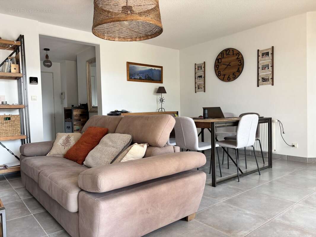 Appartement 82 m² à Romans-Sur-Isere  - photo 9