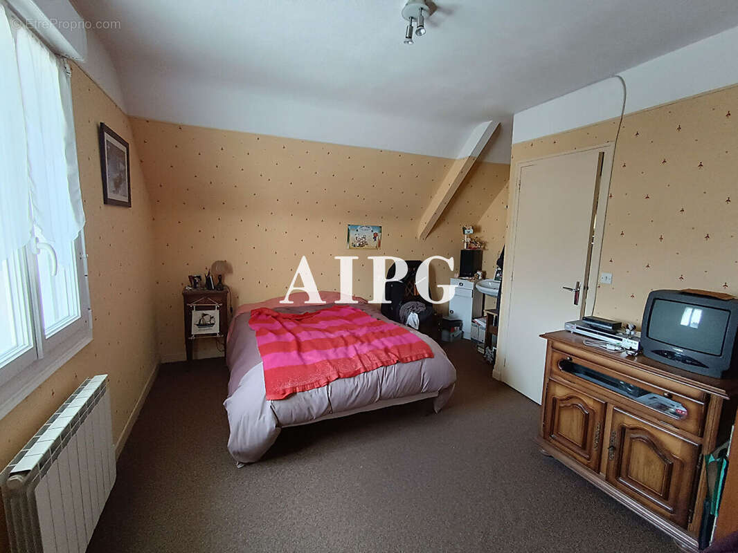 Maison à MUR-DE-BRETAGNE