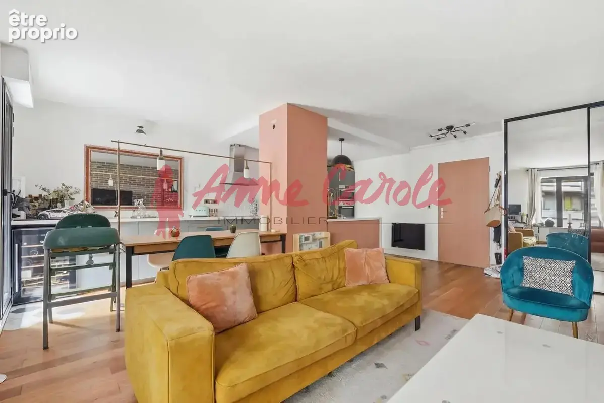Appartement familial aux beaux volumes de 71 M2, idéalement situé ! - photo 4
