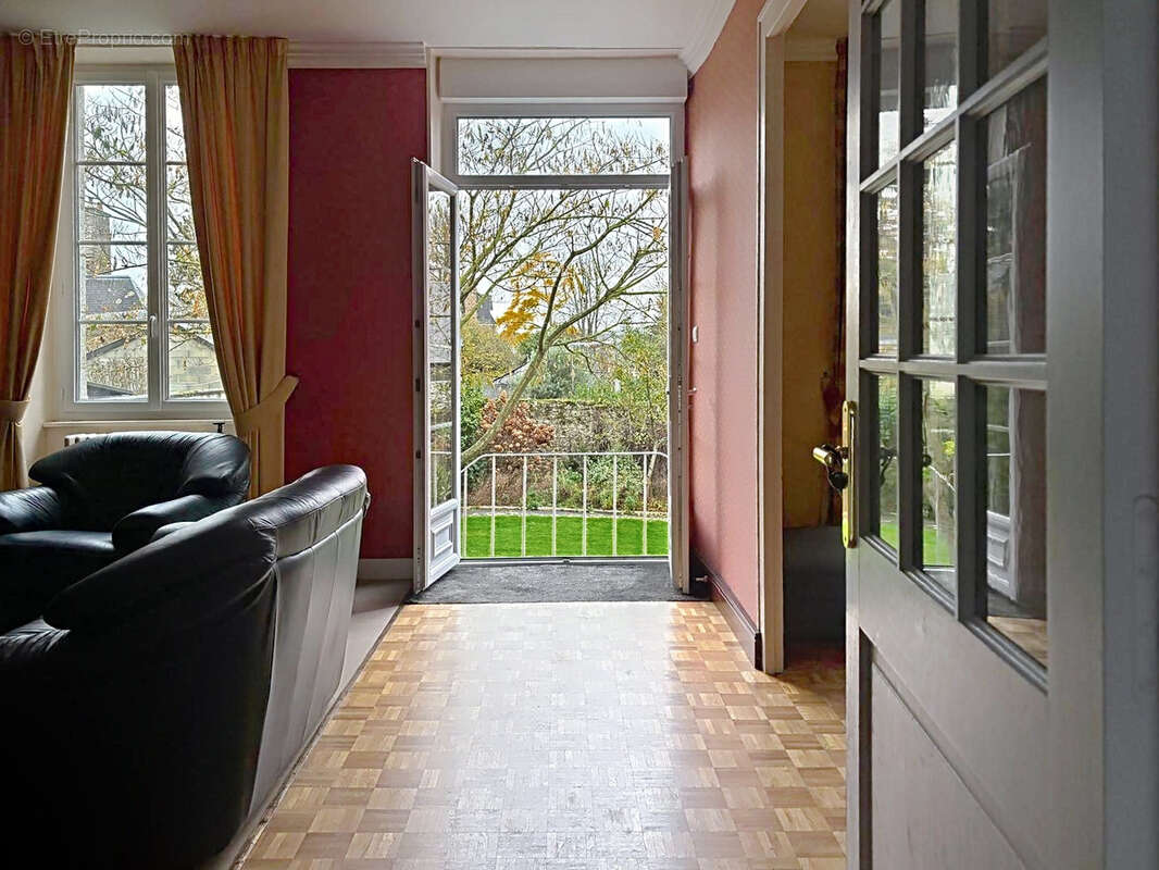 Maison à SAINT-HILAIRE-DU-HARCOUET