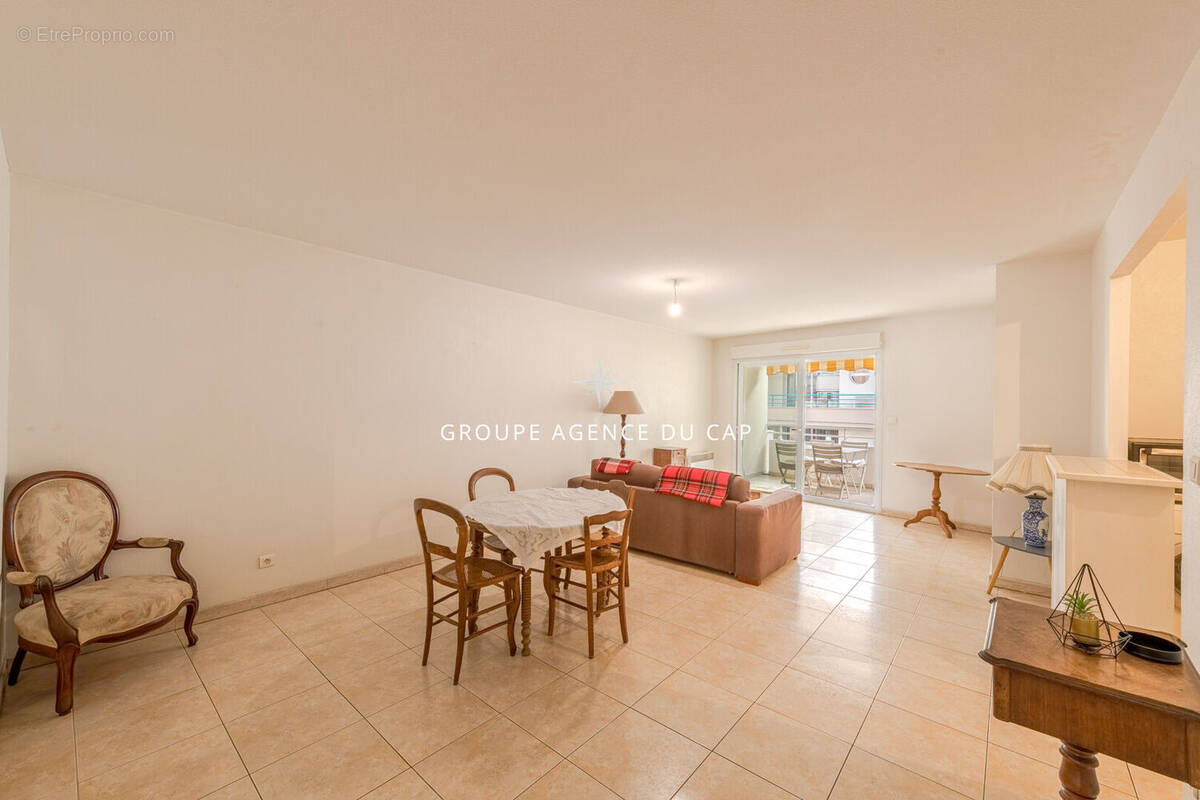 Appartement à SAINT-RAPHAEL
