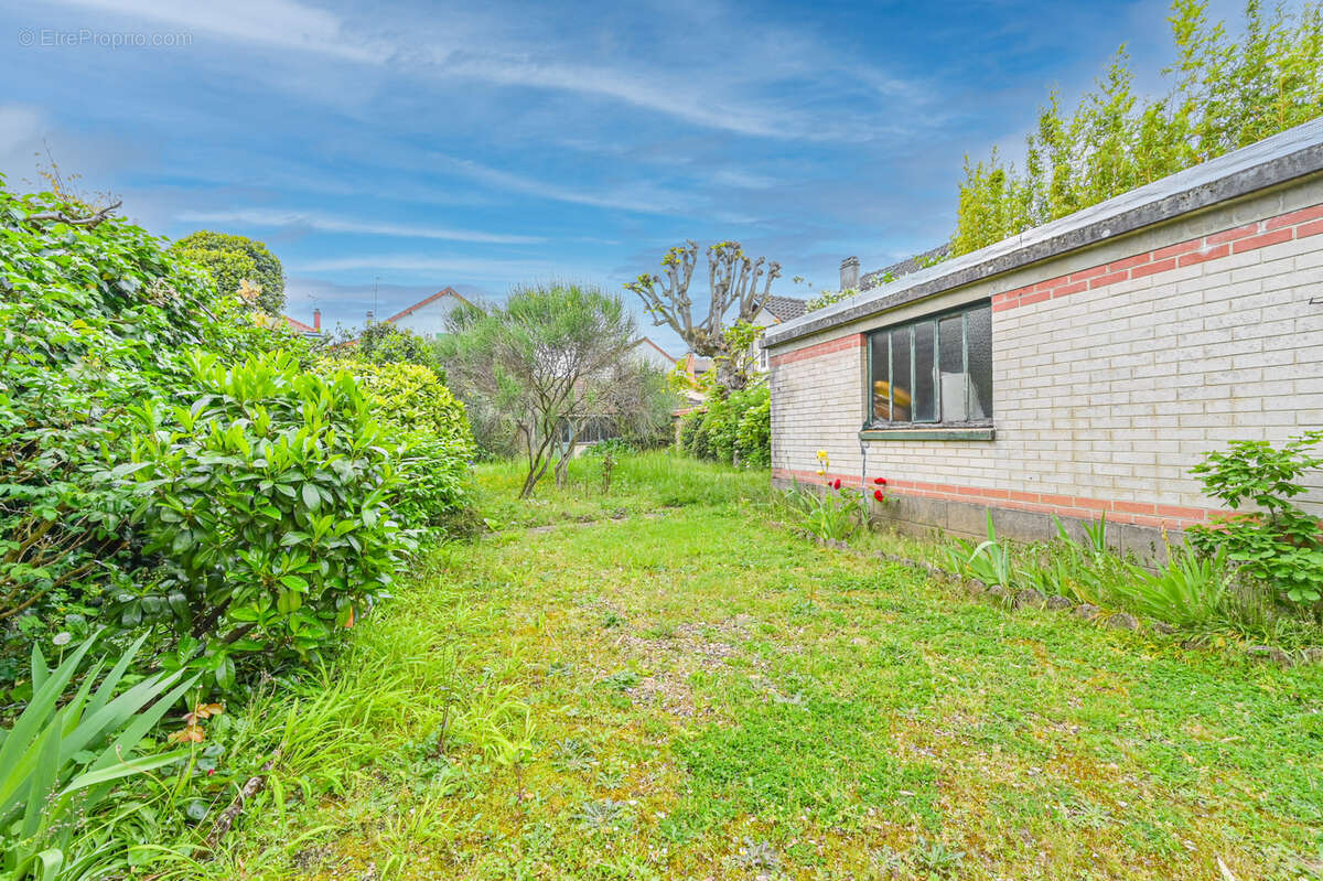 Maison à SAINT-MAUR-DES-FOSSES