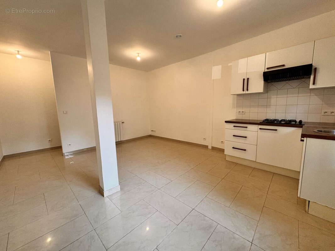 Appartement 37 m² à Aix-Les-Bains  - photo 4