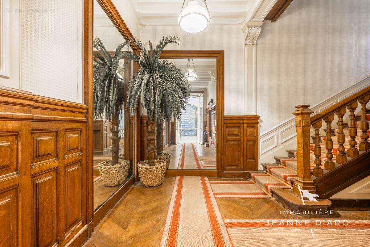 Appartement à VERSAILLES