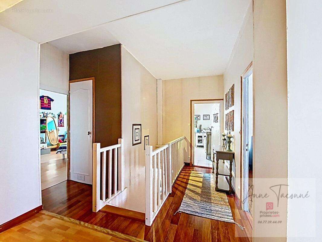Maison 245 m² à Etampes  - photo 8