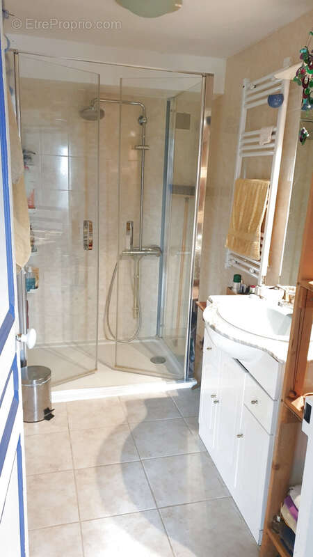 Maison à LA ROCHE-EN-BRENIL