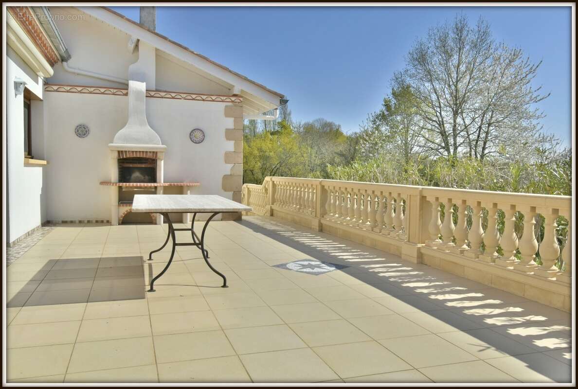 Propriete 13 ha - maison de maitre + appartement - classe energie b - photo 24