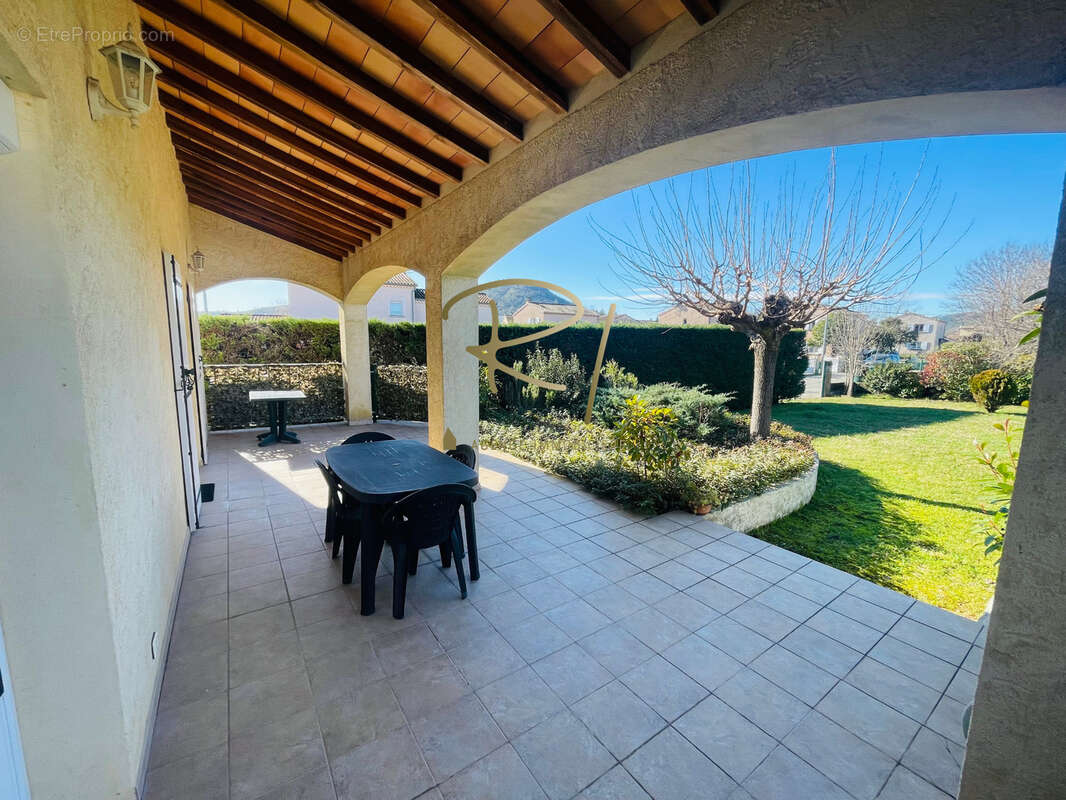 Maison à SAINT-SERNIN