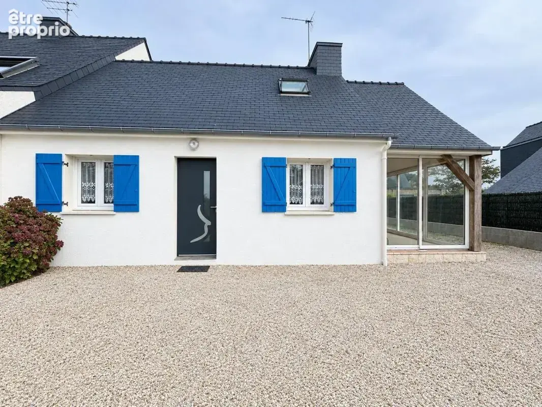 ARZON – Maison avec véranda, jardin arboré et beau potentiel de rénovation - photo 10