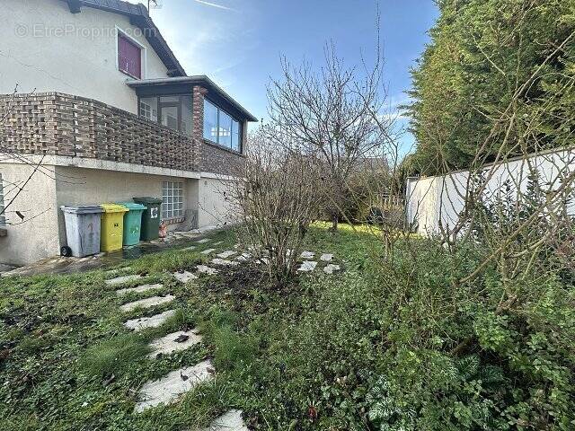 Maison à BONNEUIL-SUR-MARNE